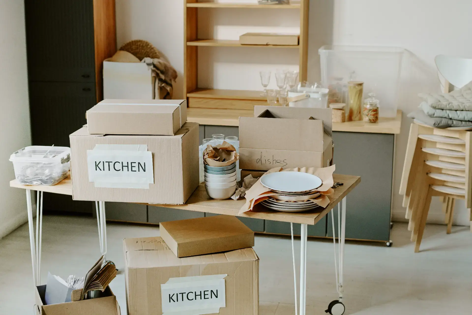 Calendar and moving boxes for planning a move in New York